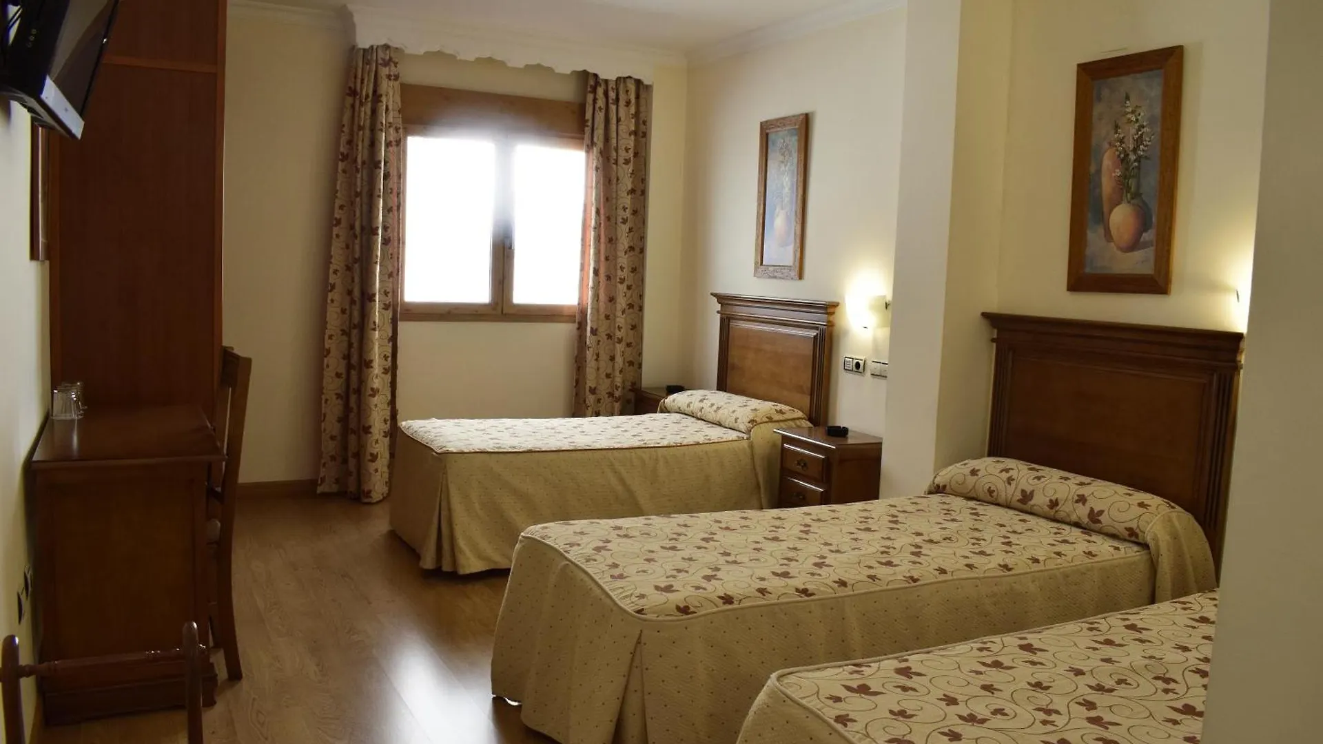 La Higuera Hotel Guejar Sierra 2*,