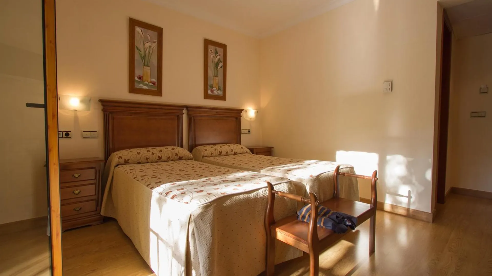 La Higuera Hotel Guejar Sierra
