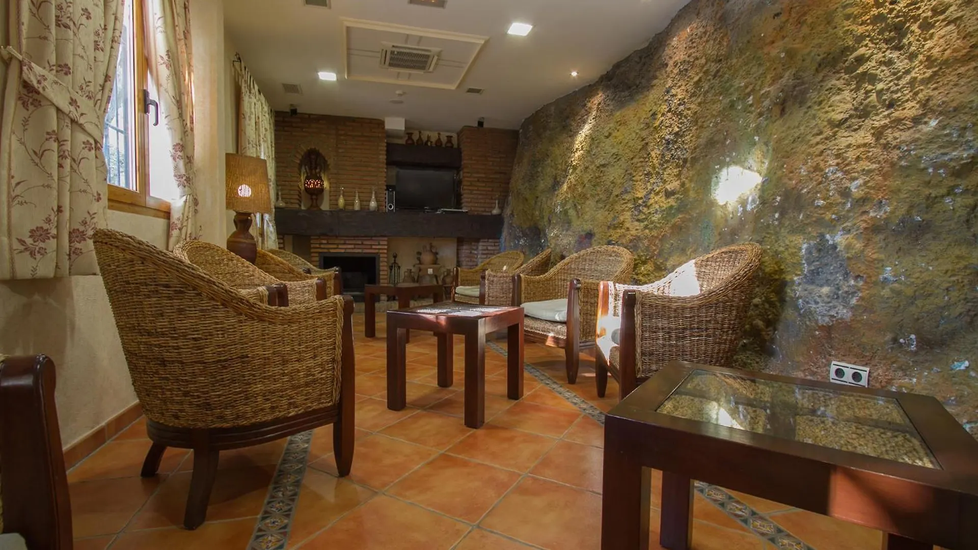 La Higuera Hotel Guejar Sierra